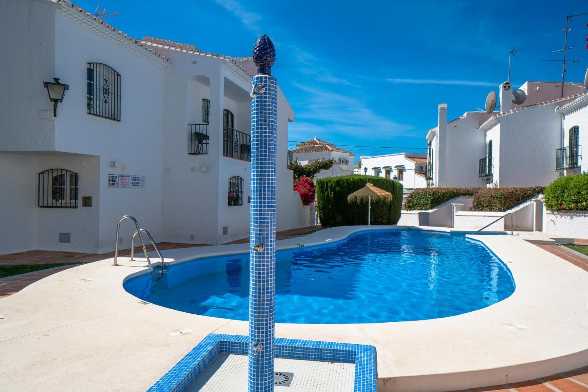 Vila Pinos 20 Menyber Nerja Exteriér fotografie