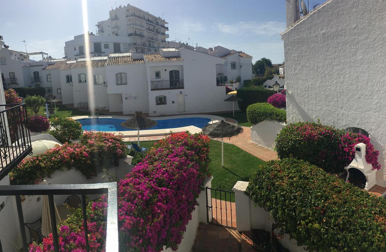 Vila Pinos 20 Menyber Nerja Exteriér fotografie